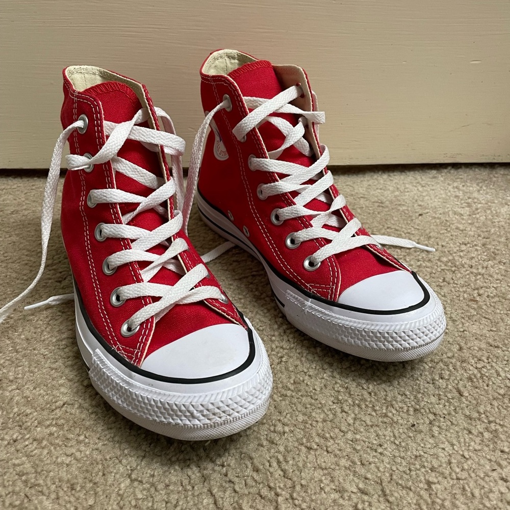 Converse Chuck Taylor All Star Unisex Red High
Top Sneaker Shoes